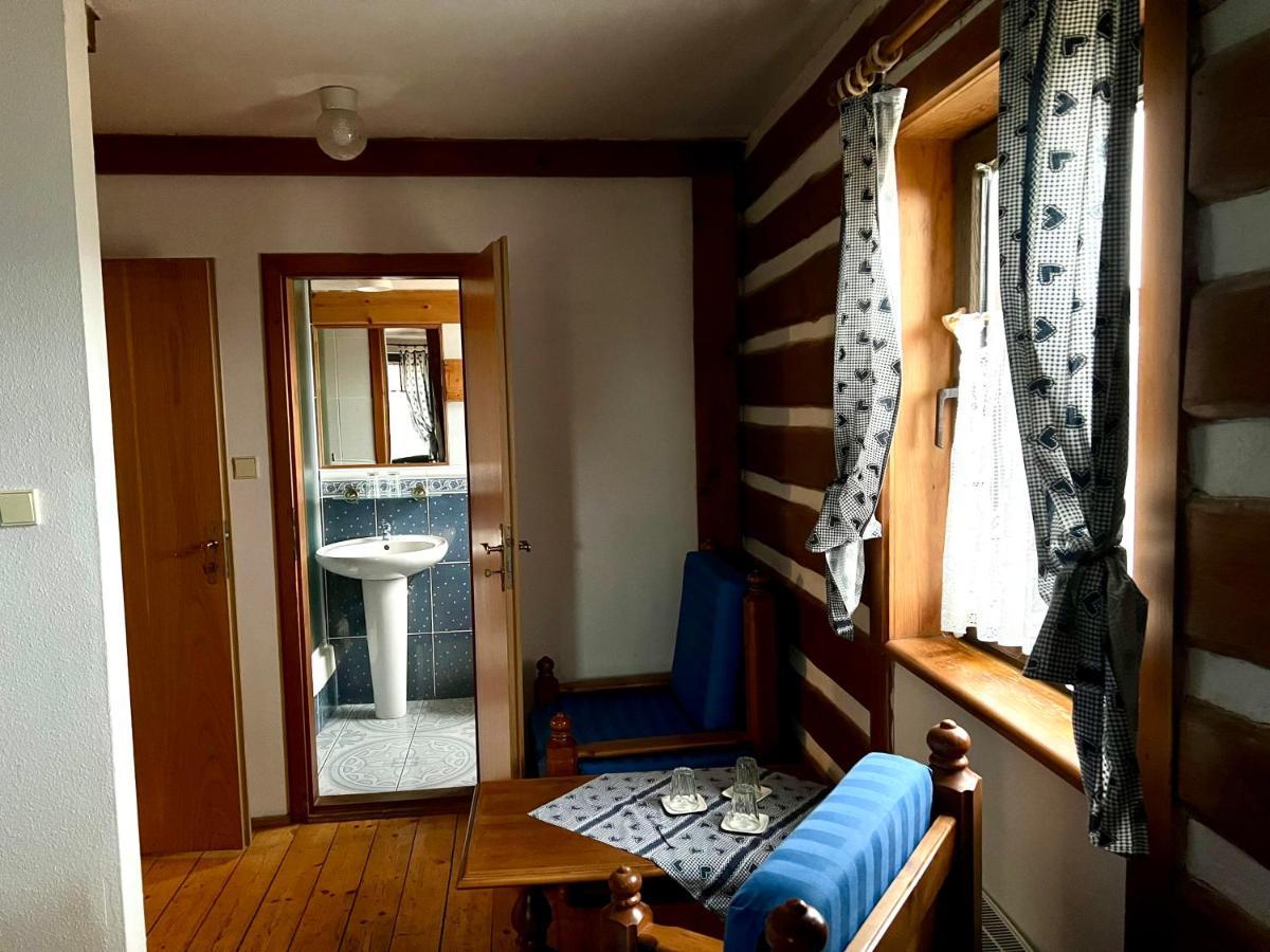 Hotel Na Vyhlidce โกเชนอฟ ภายนอก รูปภาพ