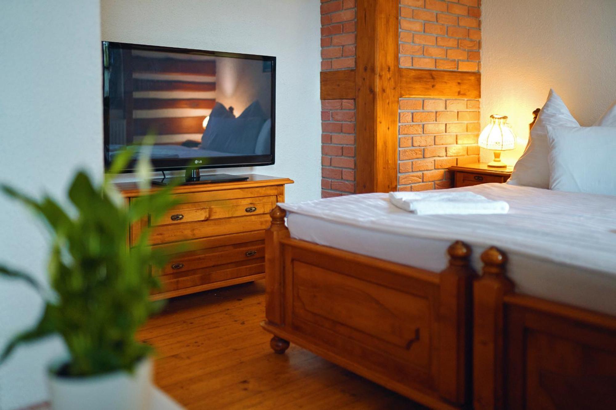 Hotel Na Vyhlidce โกเชนอฟ ภายนอก รูปภาพ