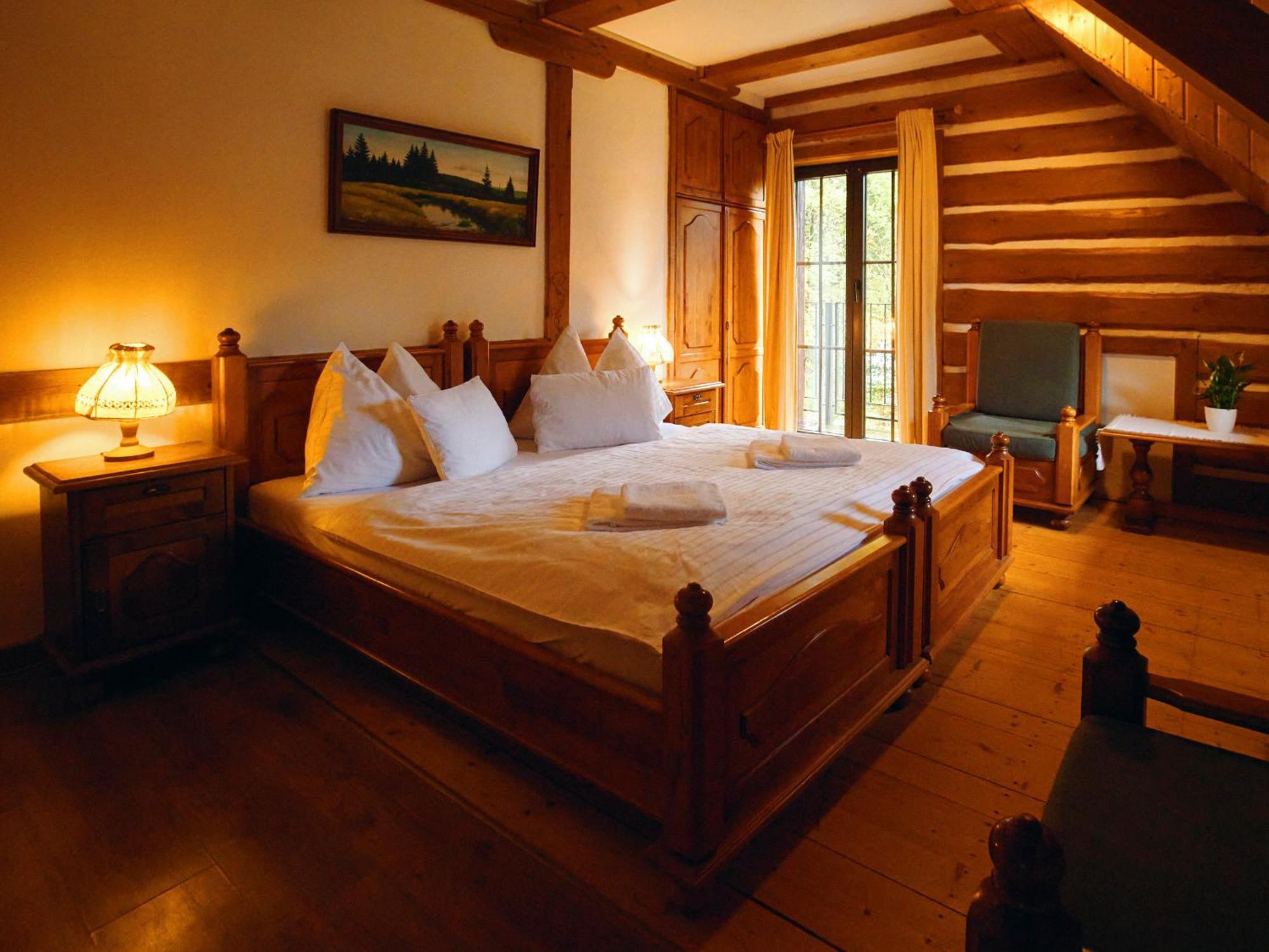 Hotel Na Vyhlidce โกเชนอฟ ภายนอก รูปภาพ