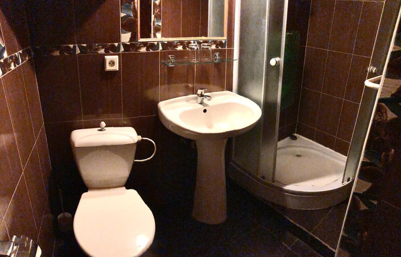 Hotel Na Vyhlidce โกเชนอฟ ภายนอก รูปภาพ